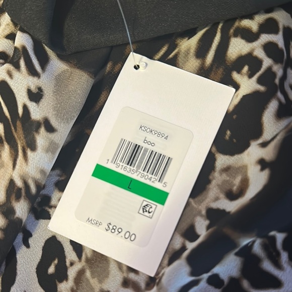 Kensie Animal Print Short Sleeve Dress​ - Picture 4 of 5